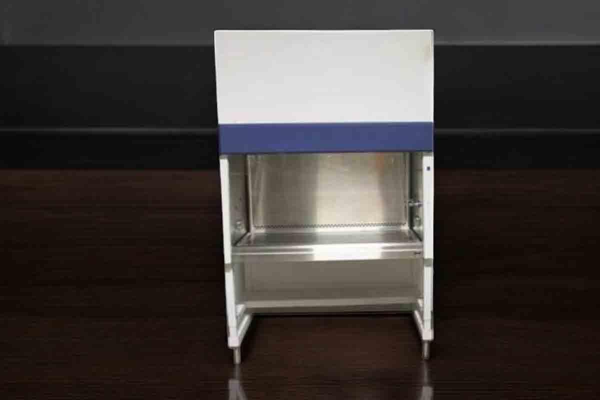 Bio-Safety Cabinet in Vasai - Machinery