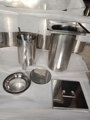 Ss Square Drain Trap- Stainless Steel Floor Drain for Commercial & Industrial Use